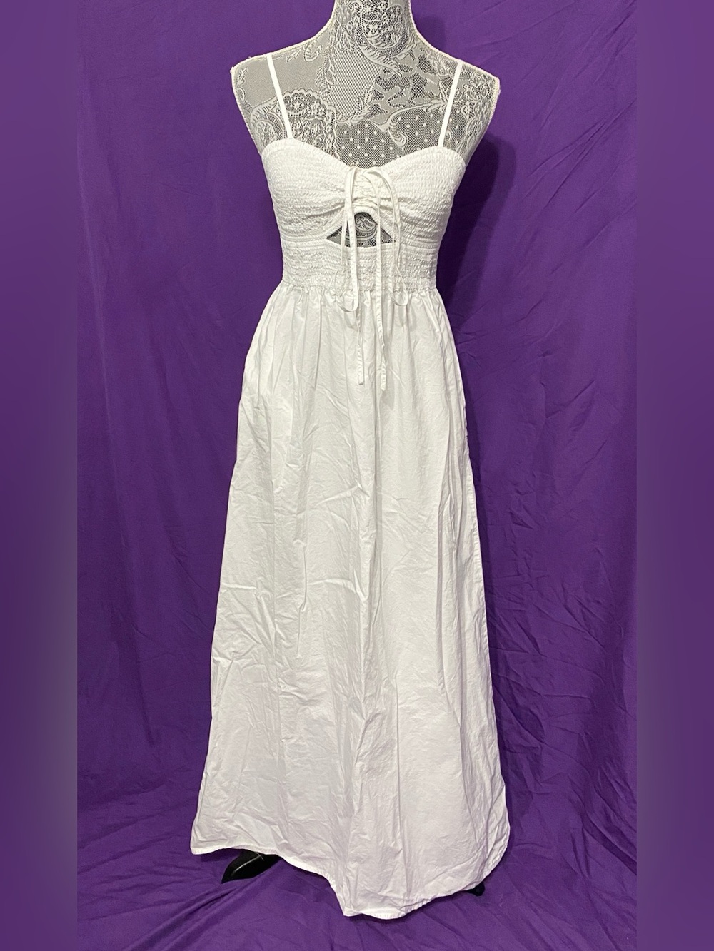 Universal Thread White Smocked Bust Cutout Maxi Dress. Size S.